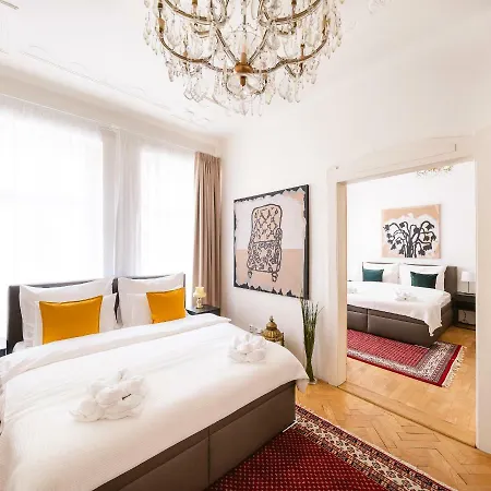 Kafka 4br+2bath Old Town アパート *