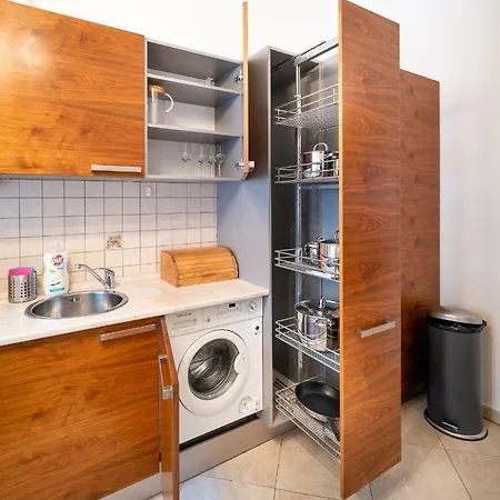 Kafka 4br+2bath Old Town アパート