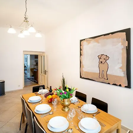 Apartament Kafka 4br+2bath Old Town Praga